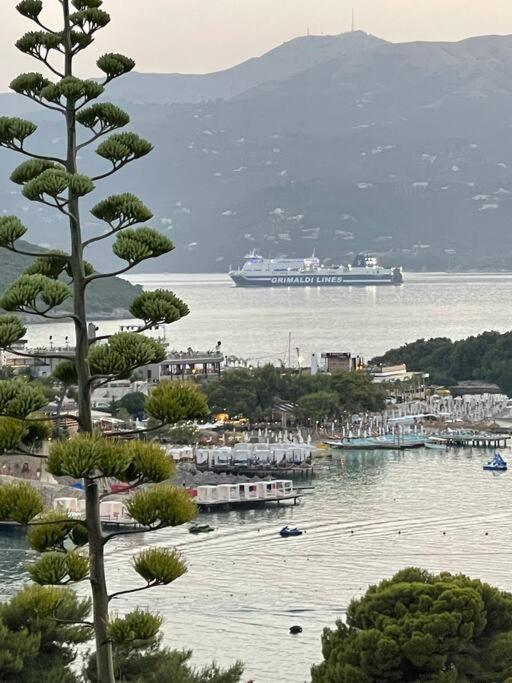 Athina